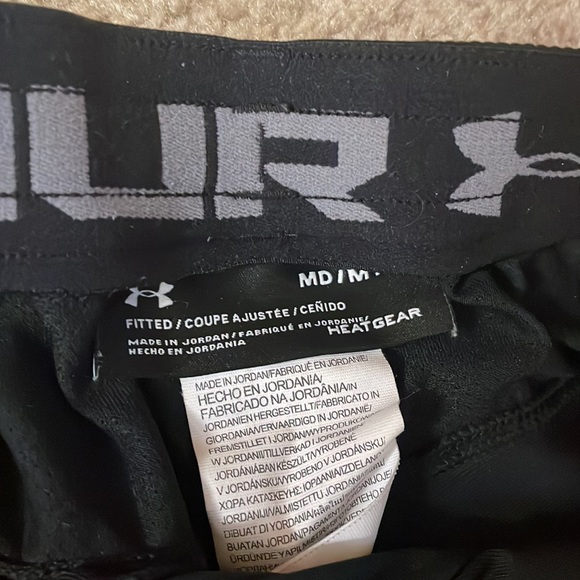 Under Armour size M color black - Picture 2 of 2